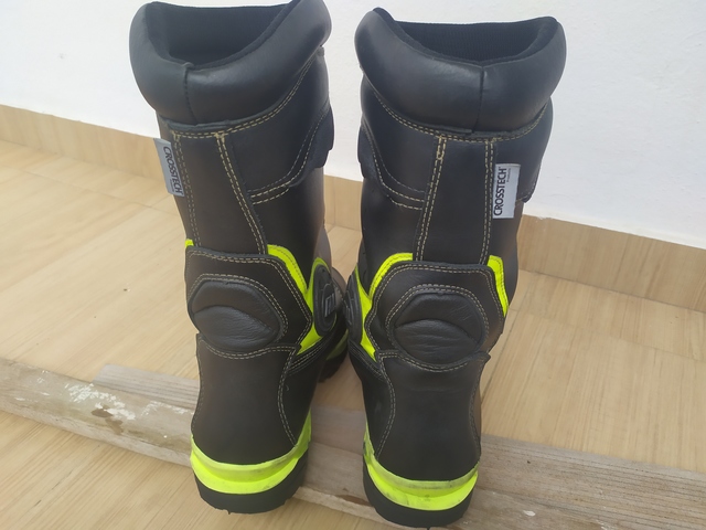 MIL ANUNCIOS.COM Botas bombero Segunda mano y anuncios MIL ANUNCIOS.COM Botas bombero Segunda mano y anuncios