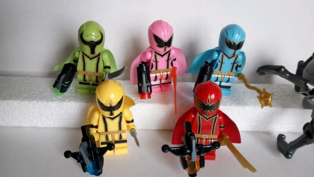 figuras de power rangers