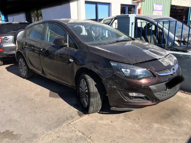 Opel astra j 2013