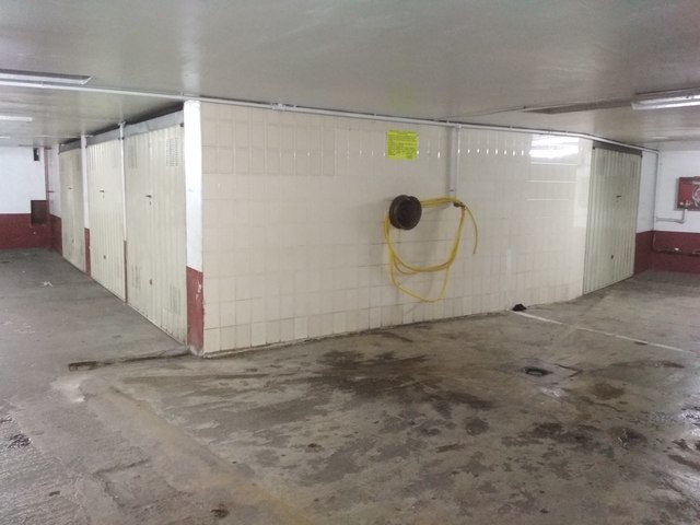 MIL ANUNCIOS.COM - Se vende garaje con lavadero y extras Calle Duque 6