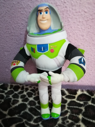 buzz peluche