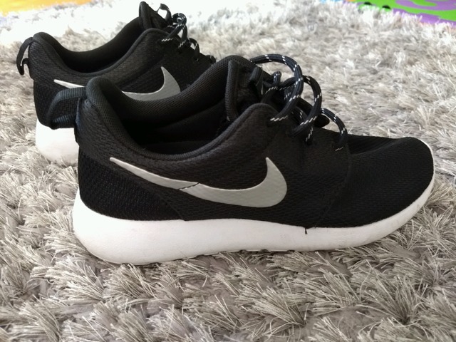 MIL ANUNCIOS.COM Nike negras Segunda mano y anuncios Nike Blanco Gris Gris Maravilloso Fluorescente Calzado Talla