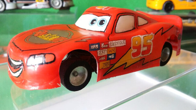 scalextric rayo mcqueen
