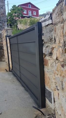 MIL ANUNCIOS.COM - Porton Corredizo con Lamas de Metal