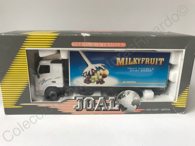 Camion miniature Milky Fruit - Volvo FH-12 - Label Emmaüs