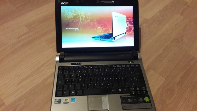 Acer aspire one 532h 2527 Acer aspire one 532h 2527