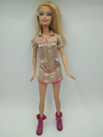 barbie exploradora