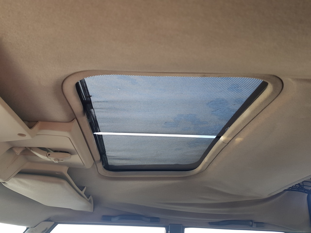 Ford Tourneo Courier 2014 en adelante Eco Cuero Y Alicante Tailored Fundas De Asiento