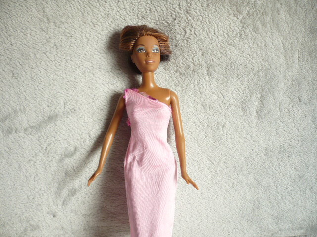 imagenes de barbie morena