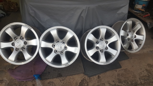 MIL ANUNCIOS.COM - Llantas toyota land cruiser