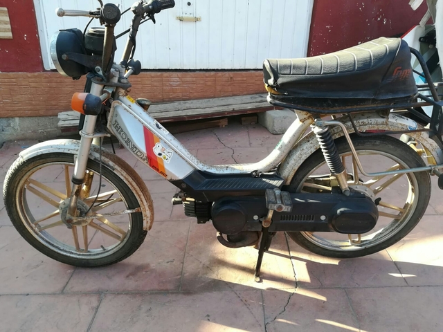 U3000 49 honda