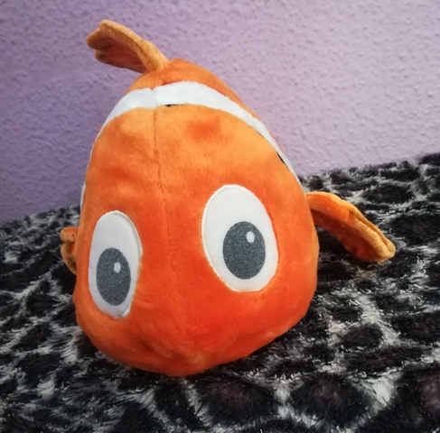 peluche nemo disney store