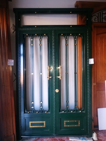 MIL ANUNCIOS.COM - Puerta de calle de hierro