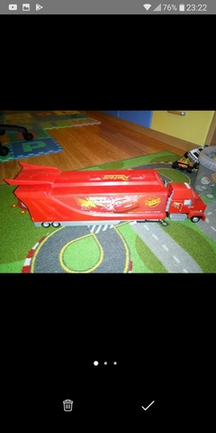 camion pista rayo mcqueen