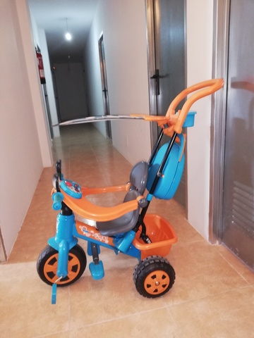 triciclo baby plus music