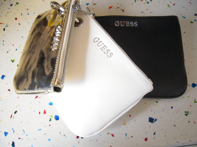 bolso guess de mano