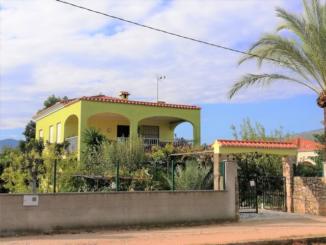 MIL Casa de Campo en Marchuquera piscina