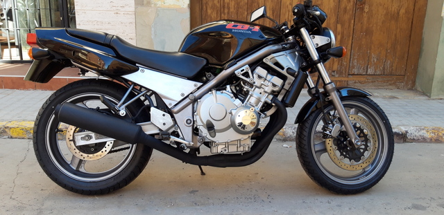 Honda cb1 400