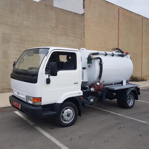 Mil Anuncios Com Nissan 3500 Camion Cuba Desatascos Cisterna Lodos Alcantaril