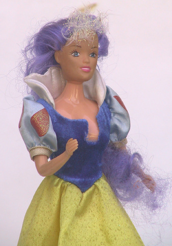 blanca nieves barbie