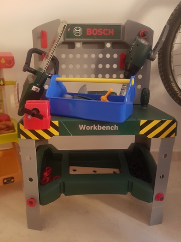 mesa de trabajo bosch juguete