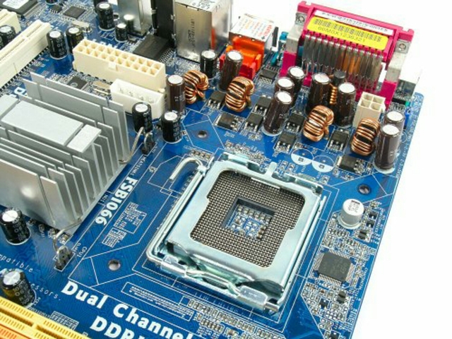 Asrock alivexfire esata2 какие процессоры поддерживает