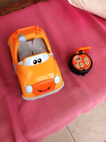 coche teledirigido chicco
