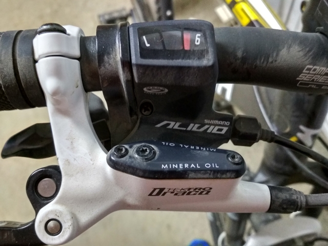 HORQUILLA SUSPENSION RST GILA 29/" 1 1//8 R:100MM NEGRO CON BLOQUEO 260MM