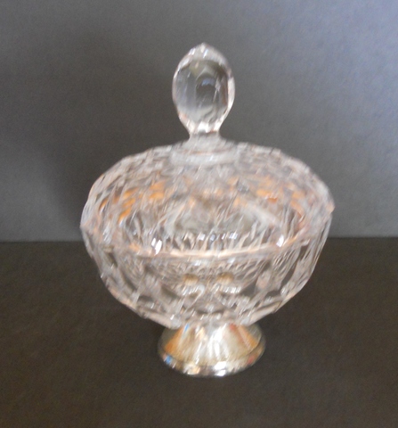 MIL ANUNCIOS.COM Bombonera de cristal Segunda mano y Antigua bombonera de cristal de bohemia tallado con tapa y
