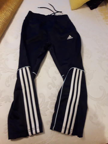 pantalones adidas chandal