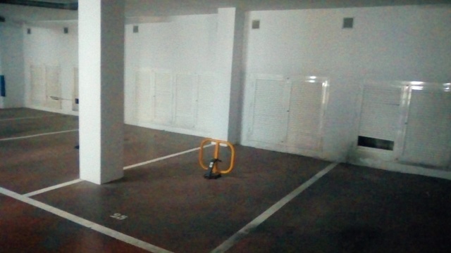 MIL ANUNCIOS.COM - Vendo Plaza de Garaje o Aparcamiento Veh Carril de
