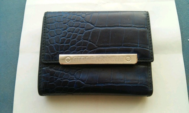Cartera Guy Laroche on Sale, UP TO 54% OFF | agrichembio.com