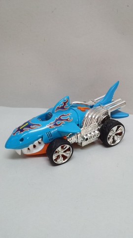 coche tiburón hot wheels