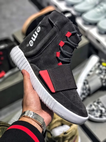 zapatillas yeezy supreme