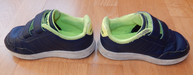 ZAPATILLAS DE DEPORTE ADIDAS TALLA 24 ZAPATILLAS DE DEPORTE ADIDAS TALLA 24