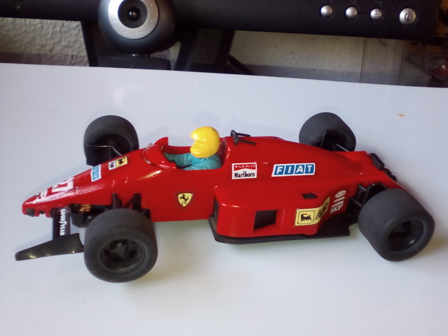 ferrari f1 87 scalextric