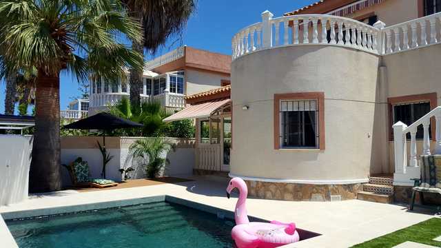 Get Mares del sur de un dormitorio villa de playa Free HD