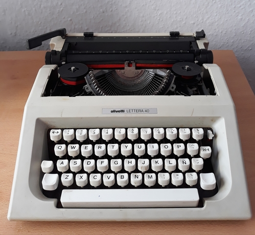Resultado de imagen de maquina de escribir