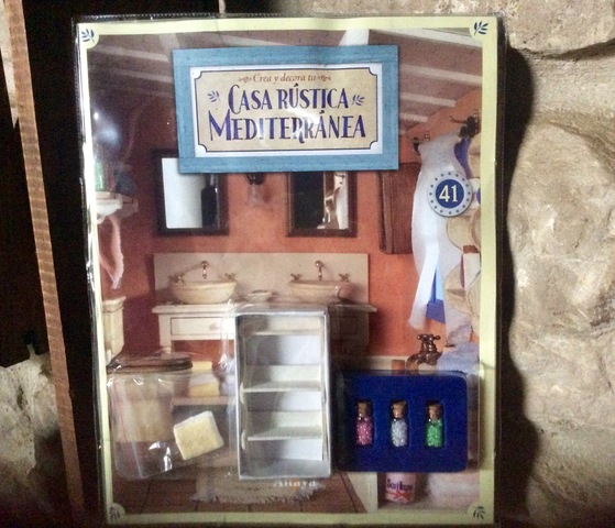Casa de muñecas en miniatura de metal cubo con dos tamaños de leche urnas