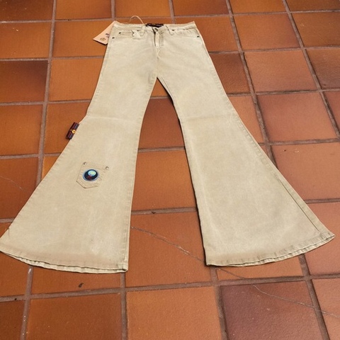 Pantalones campana de Acampanados para Mujer en color beige | FASHIOLA.mx