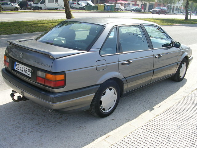 Эмблема passat gl