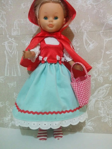 muñeca caperucita roja antigua