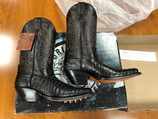 botas de piel de cocodrilo