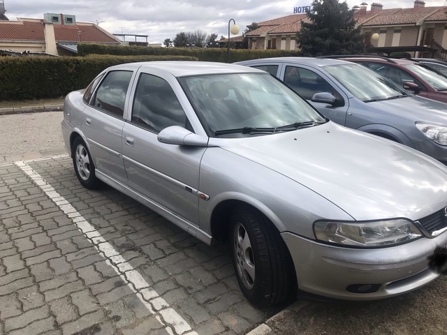 Opel vectra b 2000