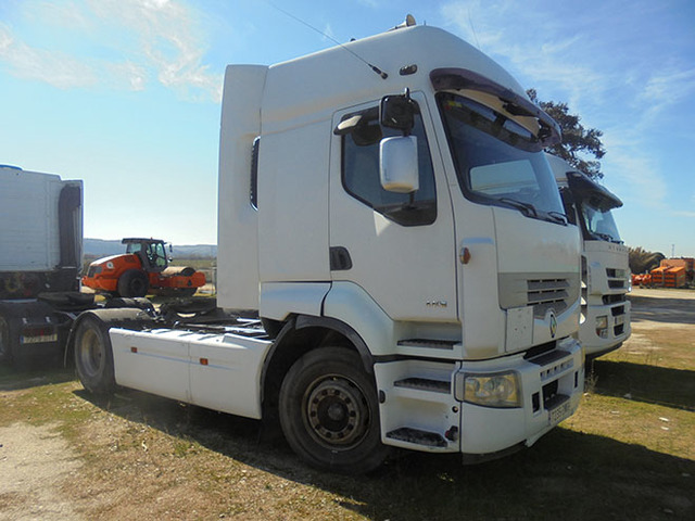 Renault premium 440