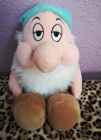 peluche gruñon 7 enanitos