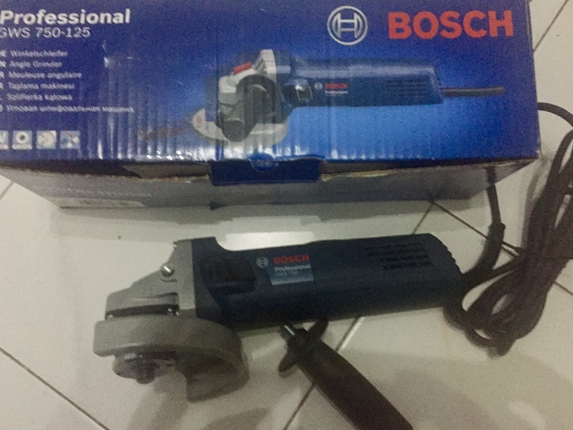 Amoladora recta 1200 W, 8000 rpm, /Ø m/áx. de muela abrasiva 125 mm, en caja Bosch Professional GGS 8 SH