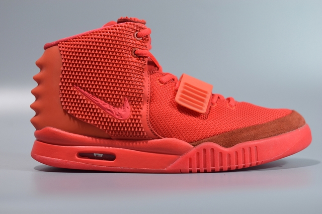kanye west zapatillas