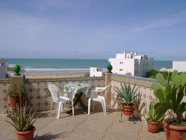PERFECTO PARA PAREJAS A 1 M. DE LA PLAYA