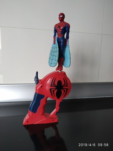 spiderman volador